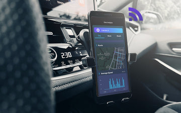 dash-cam-mobile-app-user-interface-in-car-wifi